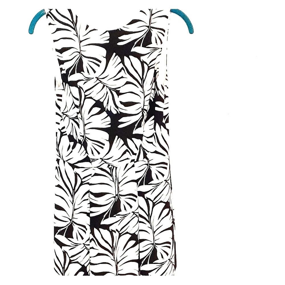 BLACK AND WHITE FLOWER JUMPSUIT